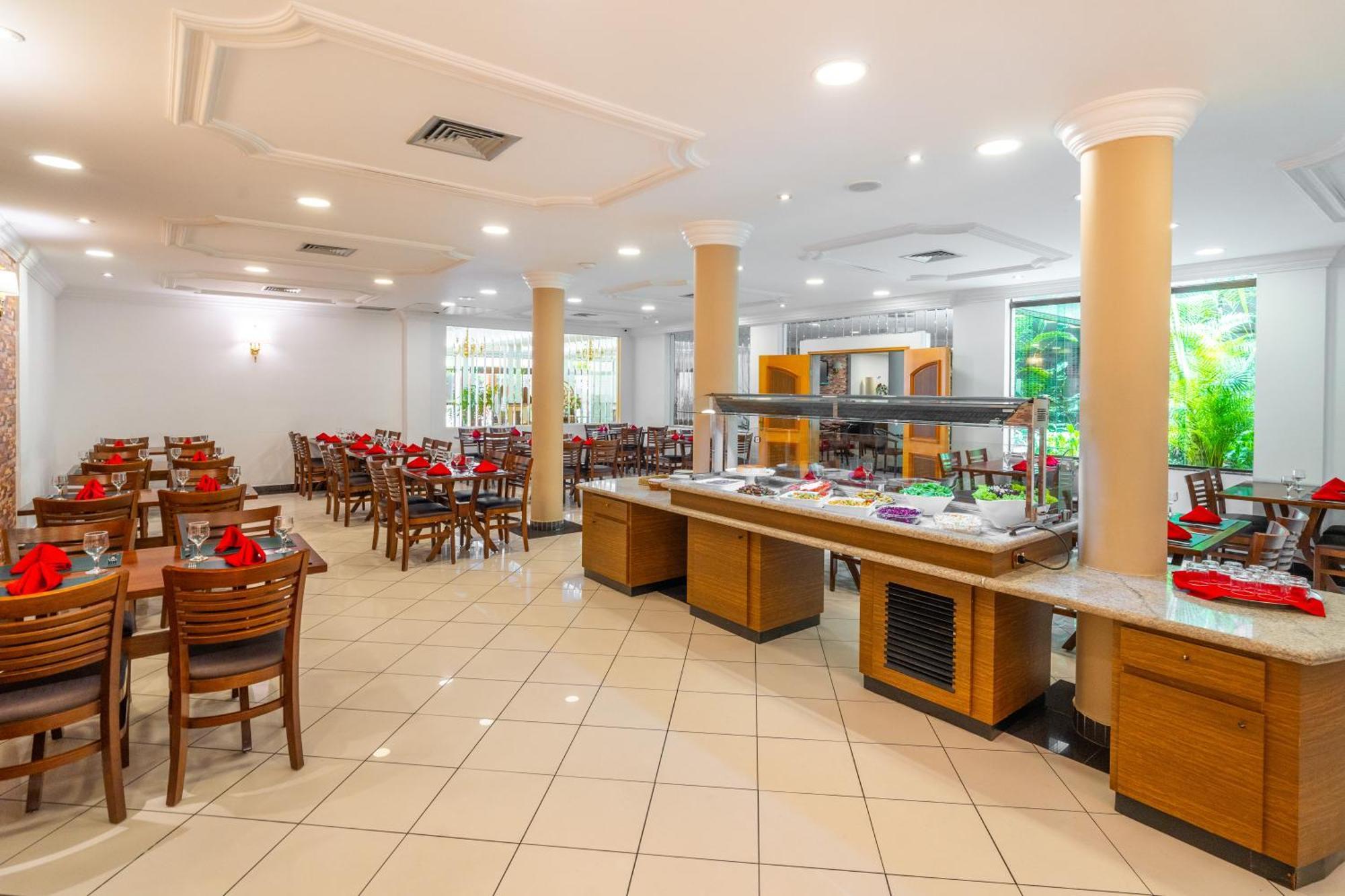 Santo André Hotel Plaza Mayor מראה חיצוני תמונה