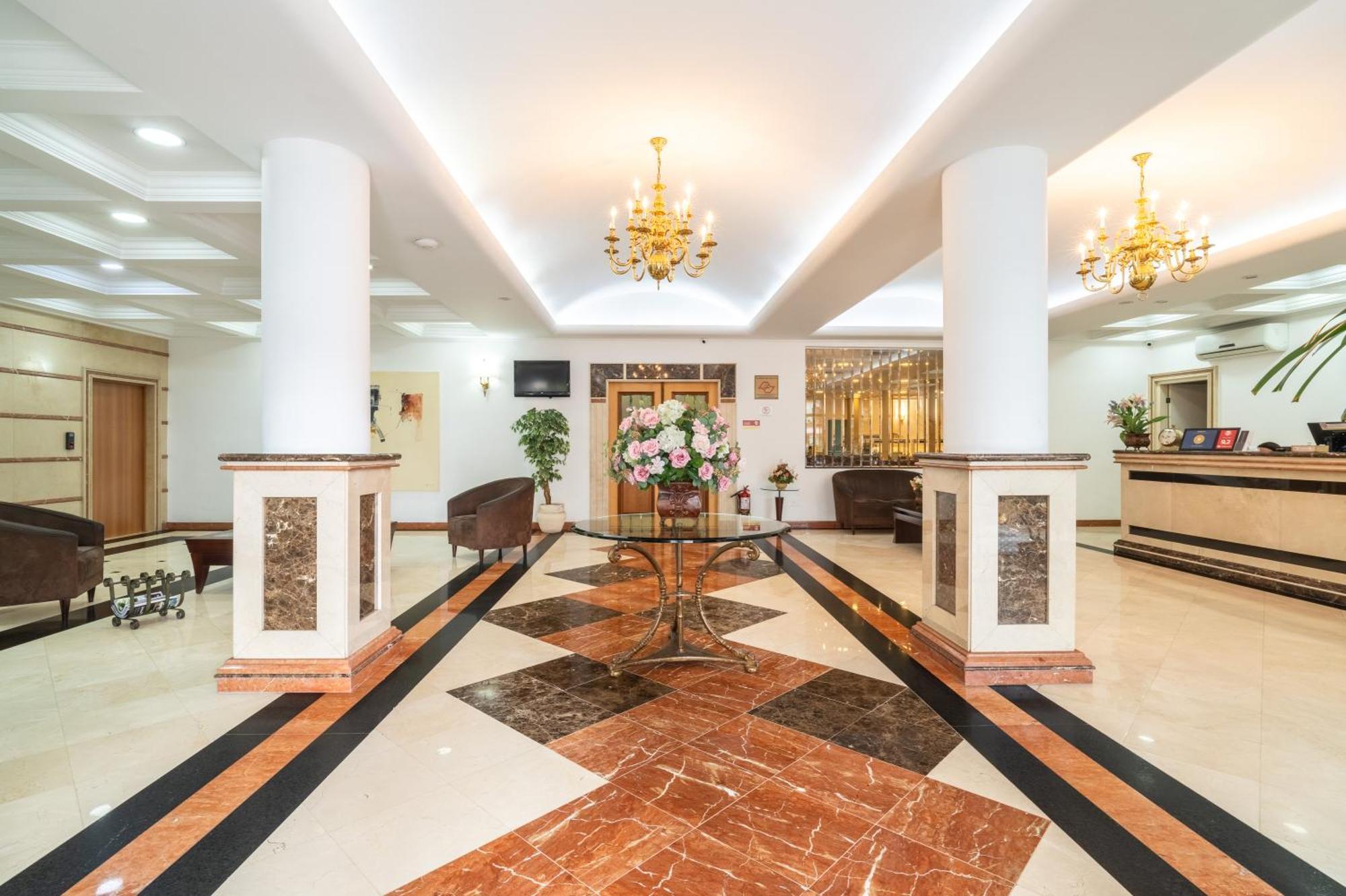 Santo André Hotel Plaza Mayor מראה חיצוני תמונה